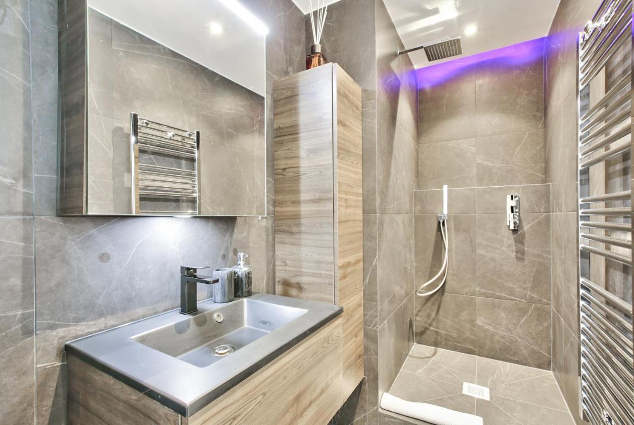 69 - Authentic Parisian Home מראה חיצוני תמונה