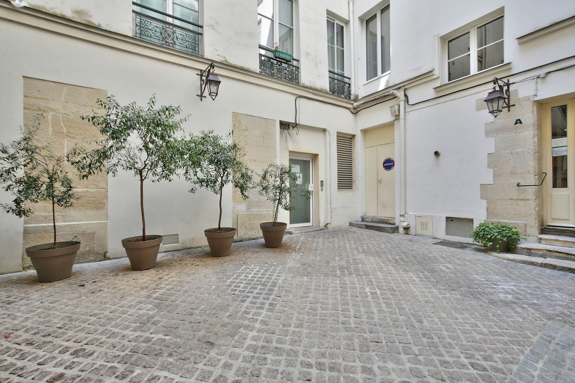 69 - Authentic Parisian Home מראה חיצוני תמונה